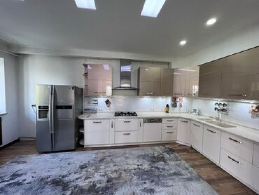 4 комнаты, Собственник, Без подселения, С мебелью полностью Bishkek - photo 2