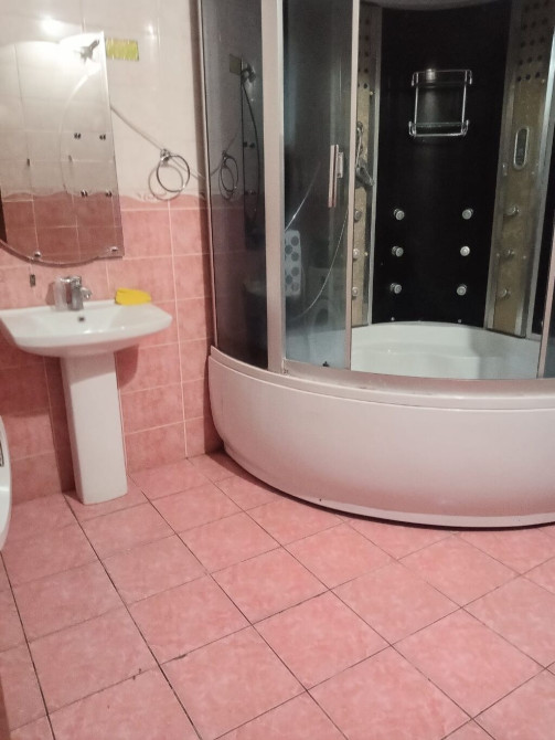 4 комнаты, Собственник, С подселением, С мебелью частично Bishkek - photo 1