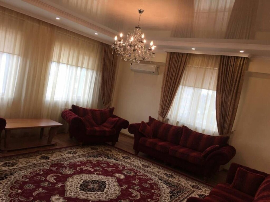 4 комнаты, Собственник, Без подселения, С мебелью полностью Бишкек - сүрөт 1